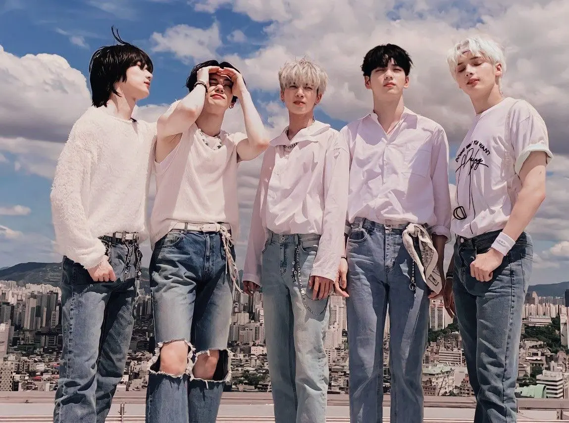Antusiasme Tinggi, Tiket Konser TXT di ICE BSD Mulai Dijual 9 Agustus: Kesempatan Tak Terlupakan untuk Para MOA Antusiasme Tinggi, Tiket Konser TXT di ICE BSD Mulai Dijual 9 Agustus: Kesempatan Tak Terlupakan untuk Para MOA